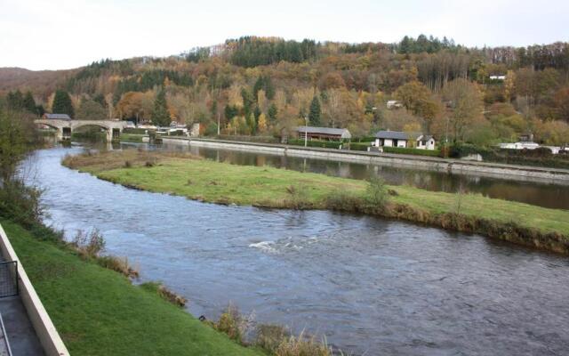 Loiseau sur la Semois