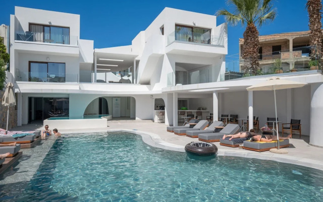 Mika Villas & Suites