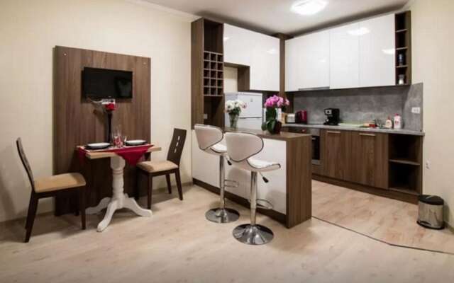 Super Central Luxury Apartments