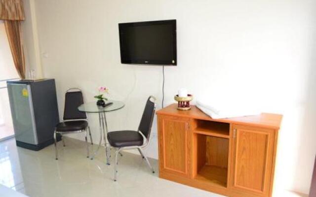 Phrom Phring Place Service Apartment