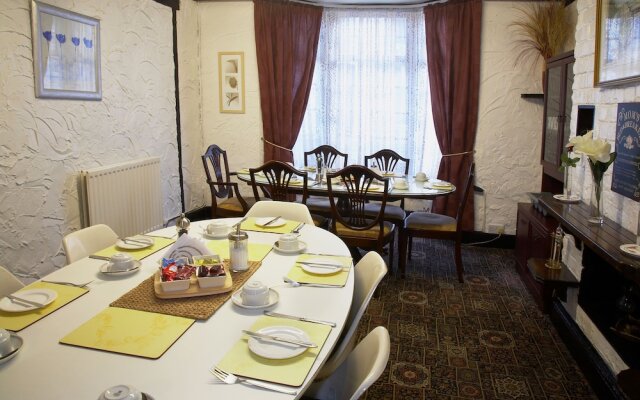 OYO Tudor Lodge - Redcar Beach