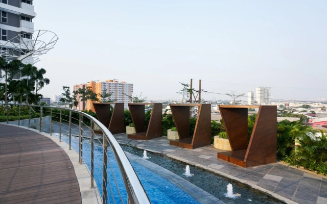 Modern and Stylish Studio at West Vista Apartment