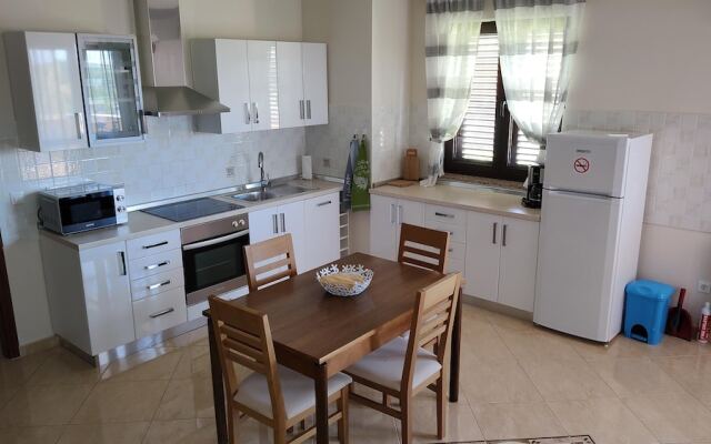 Apartment Dado