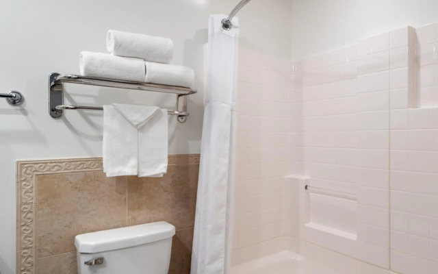 Ayres Hotel Costa Mesa/Newport Beach