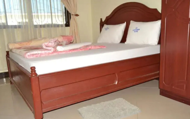 Lesa Garden Hotel