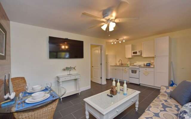 Gulf Holidays 15 - One Bedroom Condo