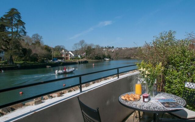 1 Crabshell Quay