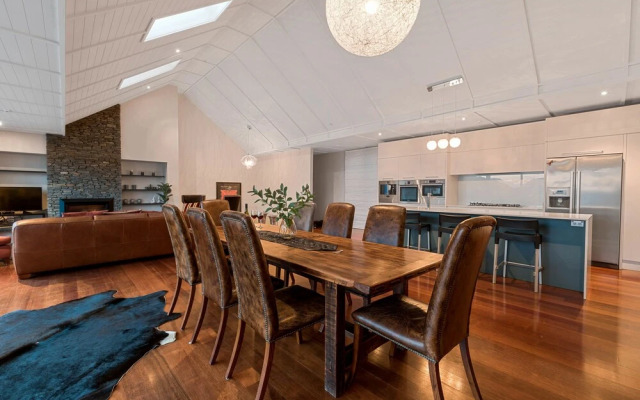 Catalina's Luxury Apartments