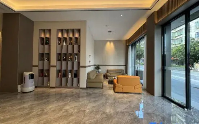 Jiangyue International Smart Hotel (Jinping)