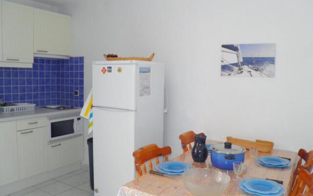 Appartement Sète, 2 Pièces, 4 Personnes - Fr-1-338-98