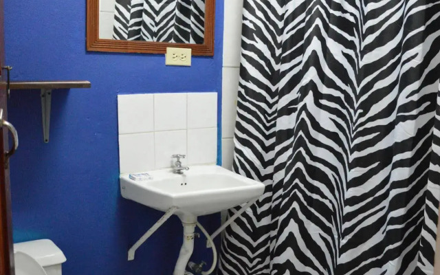 Sky Flower Hotel Belmopan / El Rey Hotel