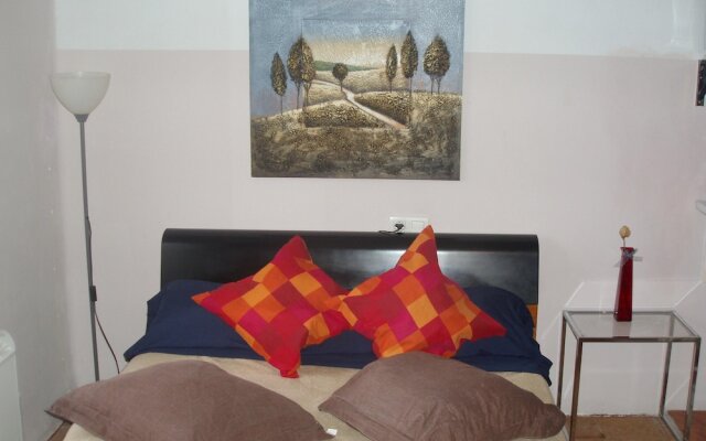 Studio in Salamanca, With Wifi