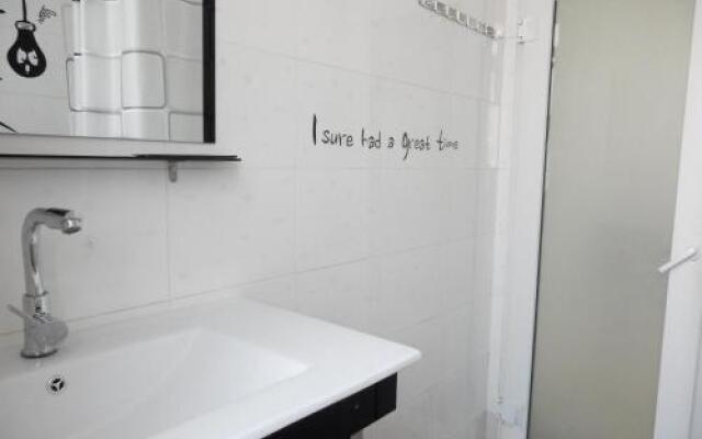 Charming Room-5 min to Subway