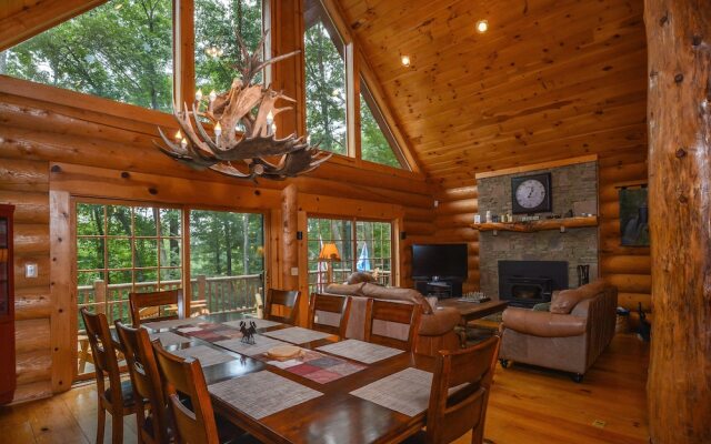 Bear Necessity 4 Bedroom House