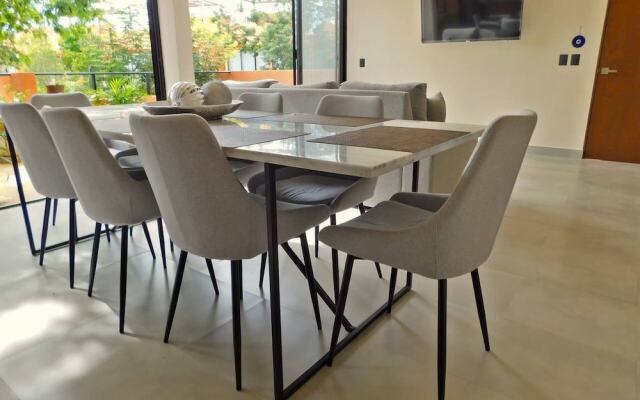 Roomy Apt With Private Terrace - Amazing Amenities