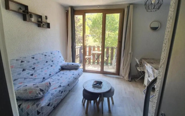 Studio 4 à 5 personnes Saint Jean Montclar
