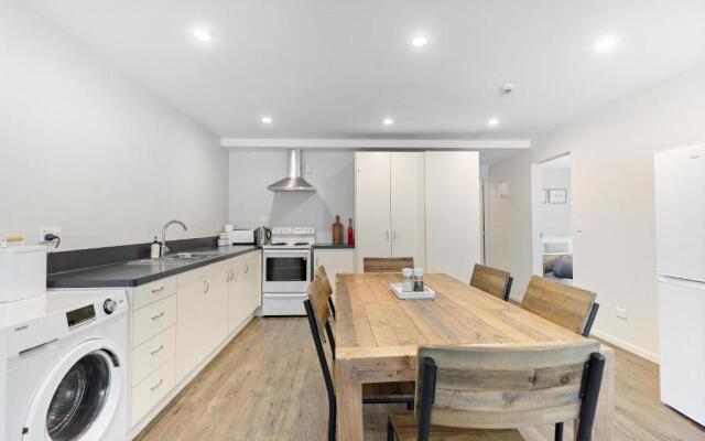 Central Mountain View Paradise