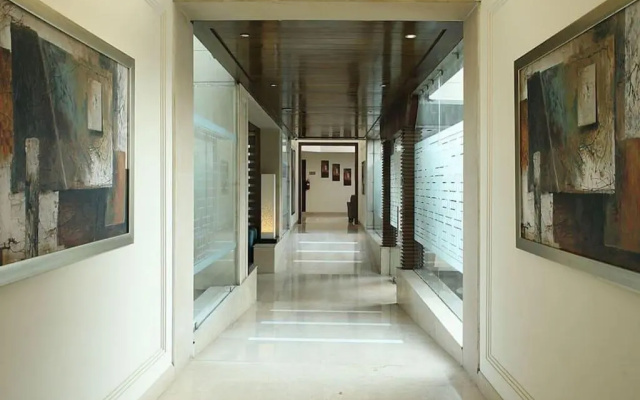 Inde Hotel Golf Course Extension