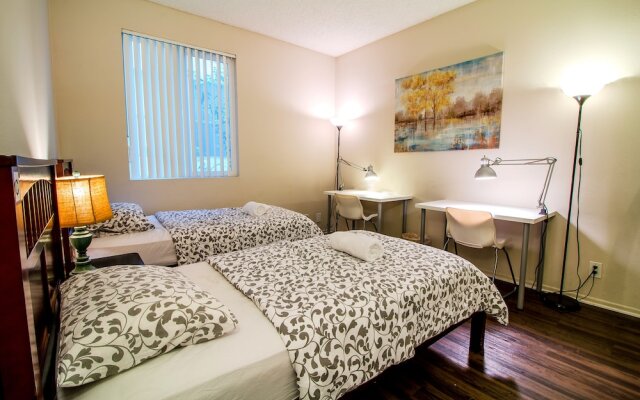 Prime Location Luxury Westwood Apt 111