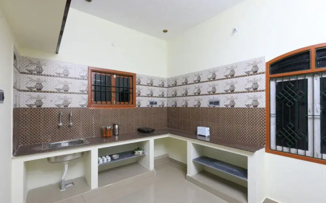 OYO 10910 Home Green View 4BHK Paradise Beach