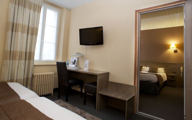 Brit Hotel Le Surcouf