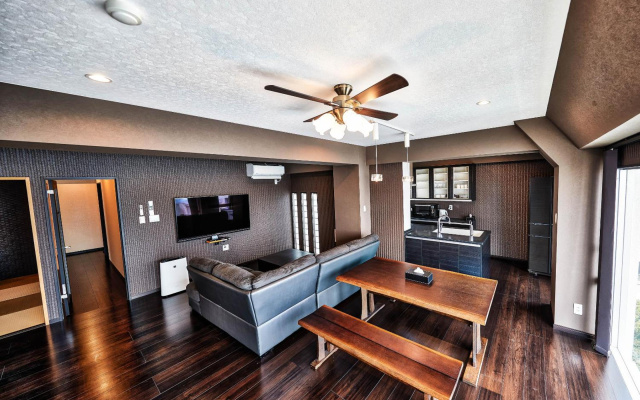 Terrace Resort Shintoshin – Guest Rooms – Naha