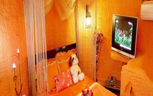 Ravie Pension