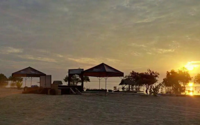 The Emerald Playa