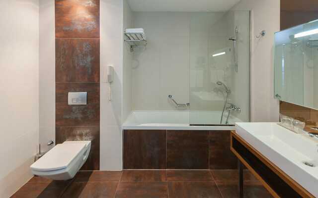 Noah's Ark Deluxe Hotel & Spa