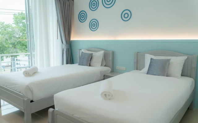Apo Hotel
