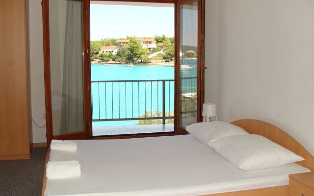 Sea Turtle Apartments