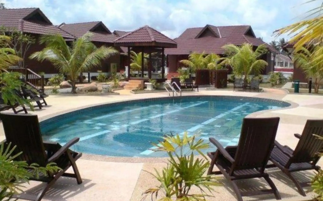 Ulek Beach Resort