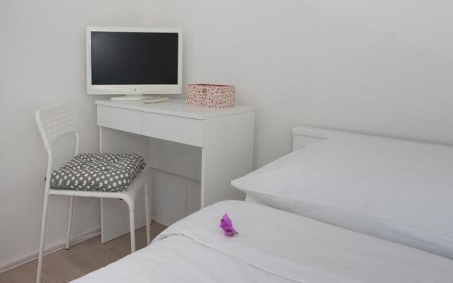 Rooms Lana
