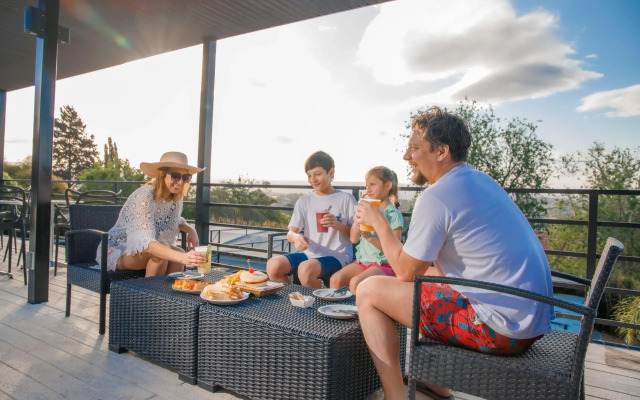 Pinares Panorama Suites & Spa