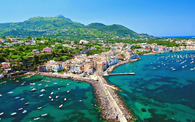 Villa To Ischia With Love
