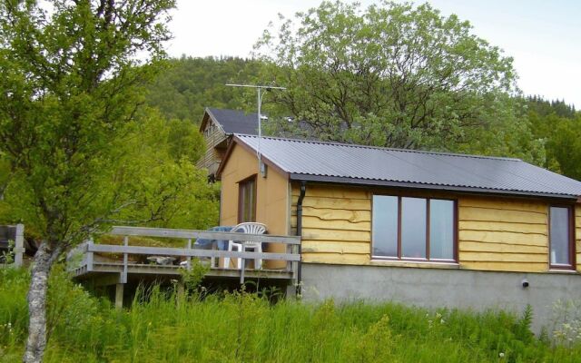 5 Person Holiday Home in Straumsbukta-by Traum