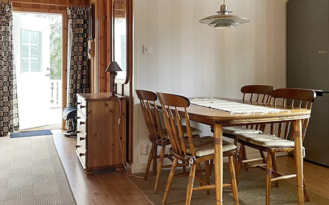 7 Person Holiday Home in Grisslehamn-by Traum
