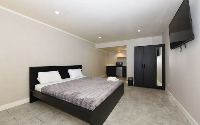 Towne And Country Motel