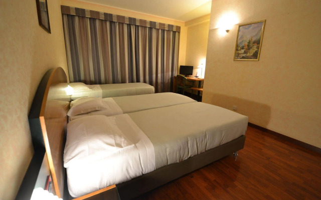 Sun Hotel