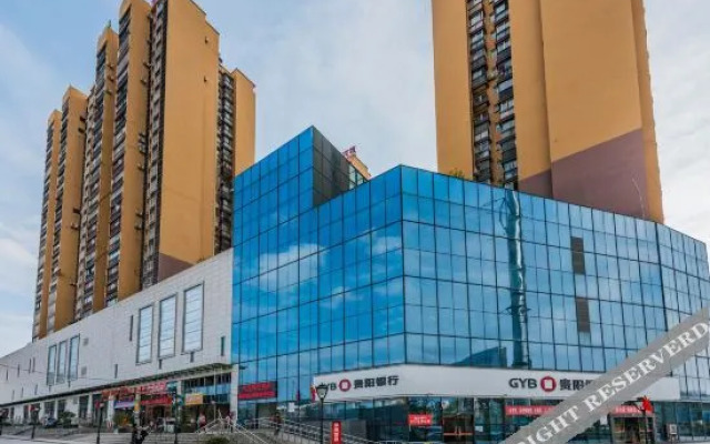 Green Valley Hotel (Guiyang Longdongbao Airport Store)