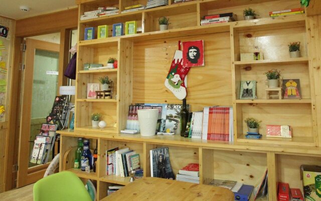 Hi Korea Guesthouse