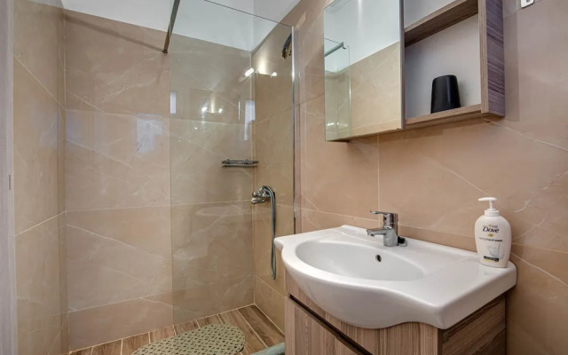 Deja Blue Beach Pool House by Estia