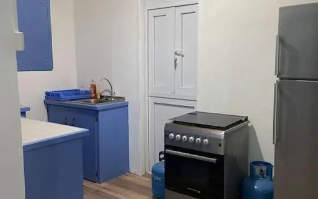 Spacious, Cozy Two Bedroom Apartment Overlooking the Beach