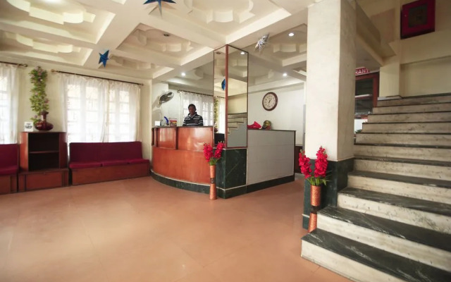 OYO 10695 Hotel Niladri Palace