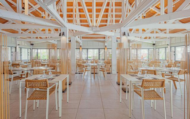 DoubleTree by Hilton Noumea Ilot Maitre Resort
