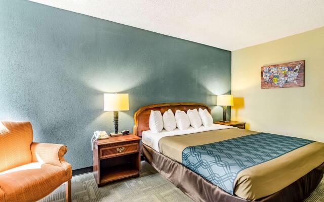 Econo Lodge Inn & Suites Radford-Blacksburg Area