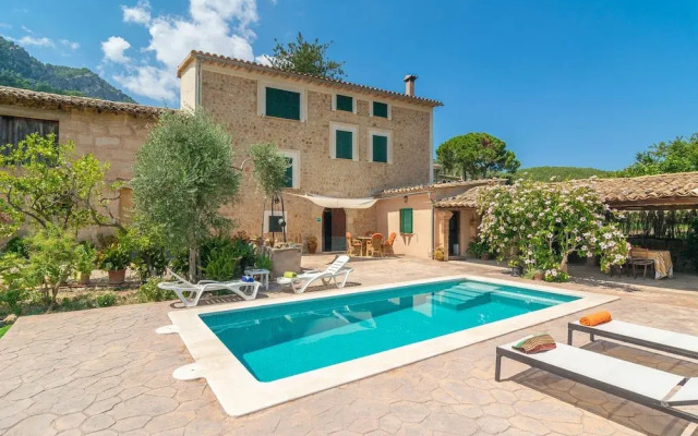 Villa Frontera in S Ller