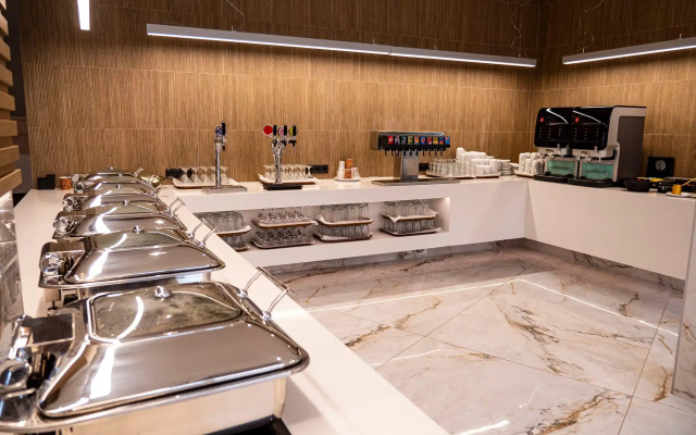 Elmi Suites Beach Hotel - All Inclusive