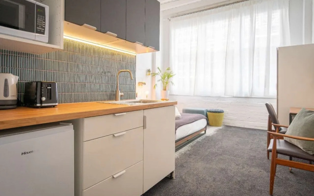 Kozyguru | Chic Studios | Oasis In The Heart Of Darlinghurst