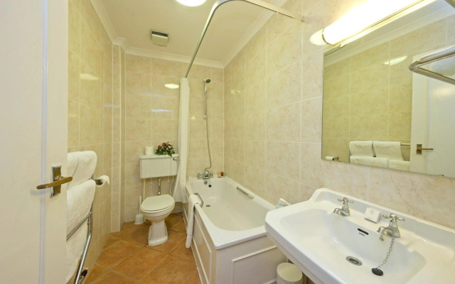 Muthu Newton Hotel (Near Inverness Airport)